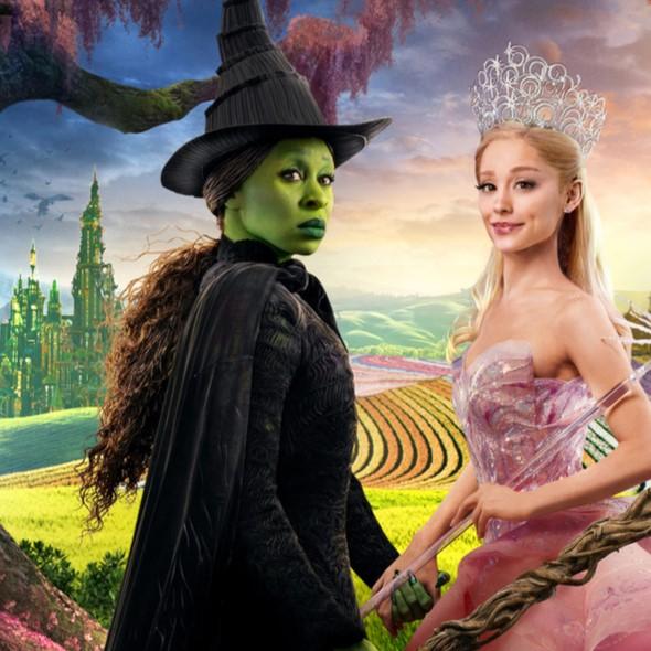 Two actresses portraying young witches of Oz